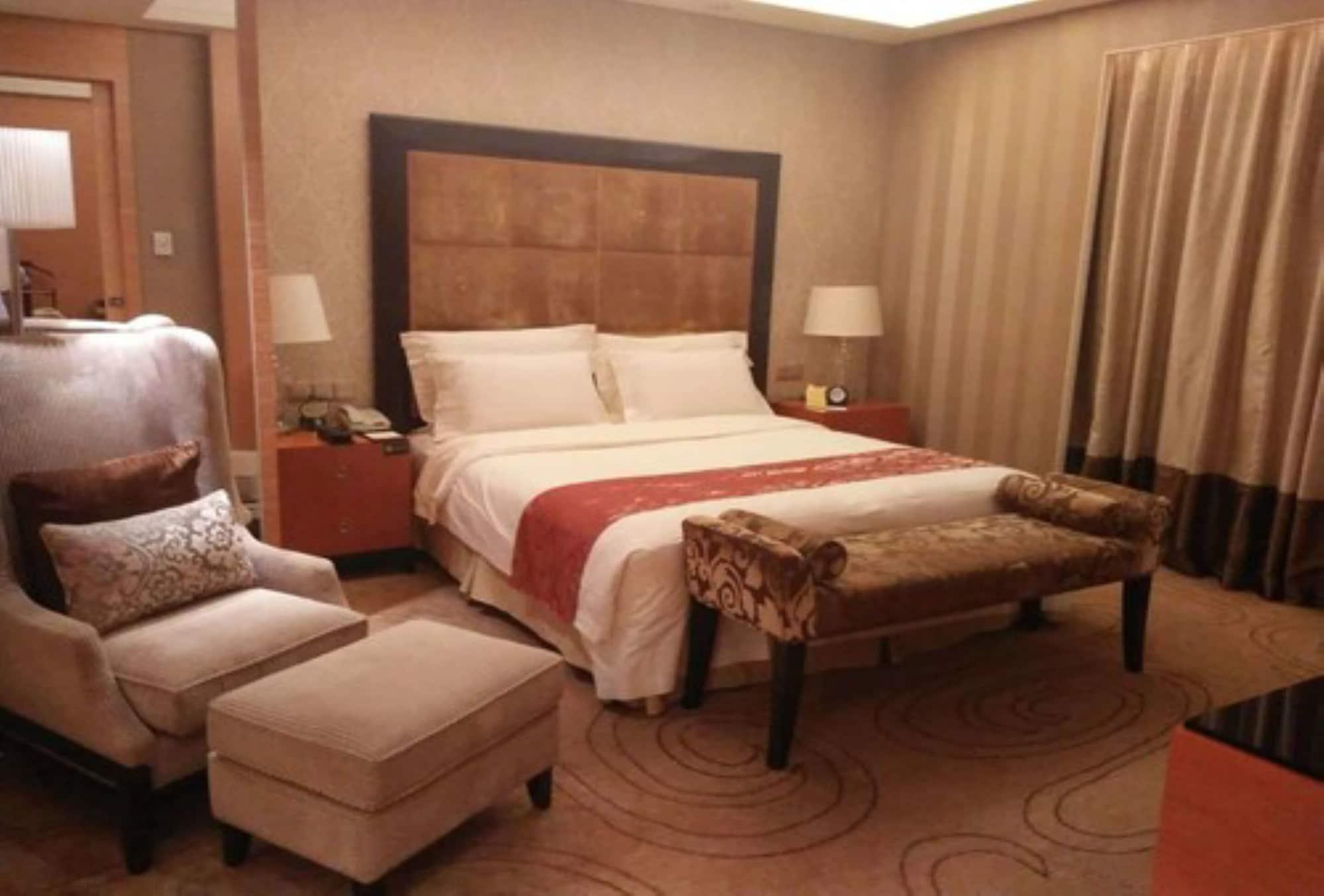Shenzhen Baolilai International Hotel Exteriör bild