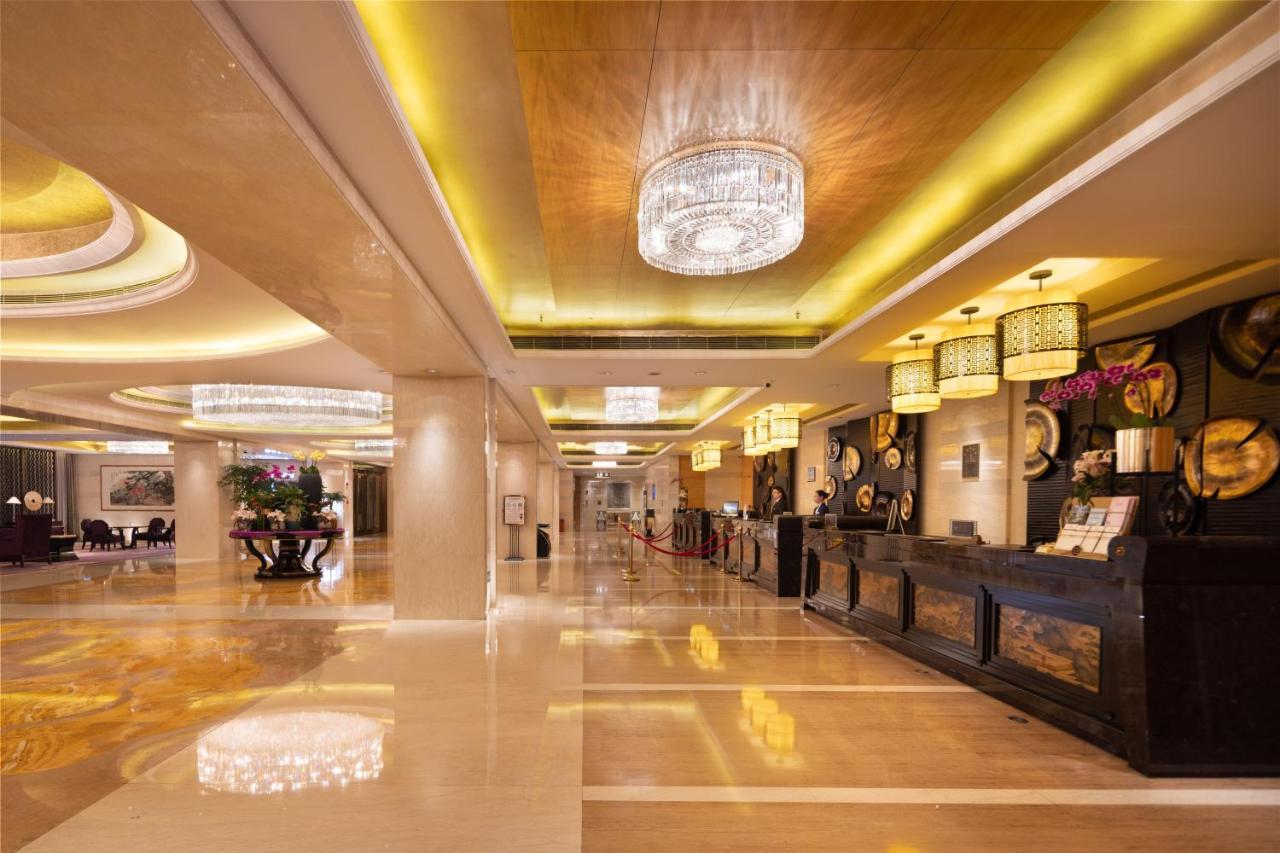 Shenzhen Baolilai International Hotel Exteriör bild